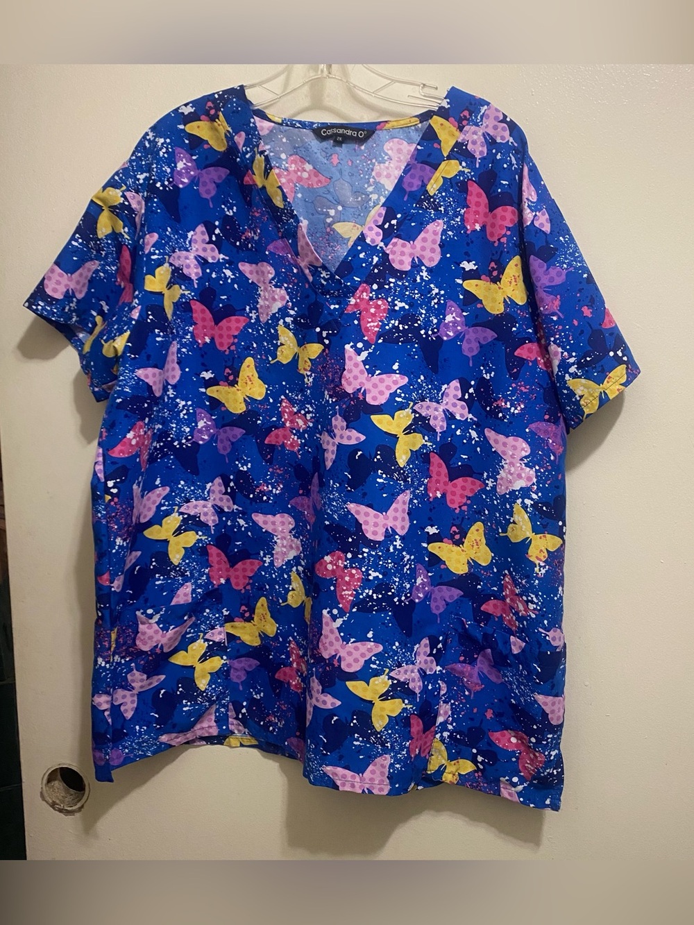 Cassandra O Womens 2X 2XL 50” Scrub Top Blouse Shirt Blue Butterflies Butterfly